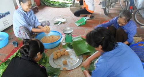 phu nu la nguoi lam chinh