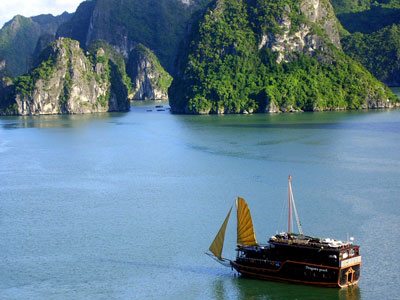 Vinh Ha LOng