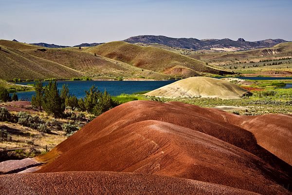 toan canh painted hills