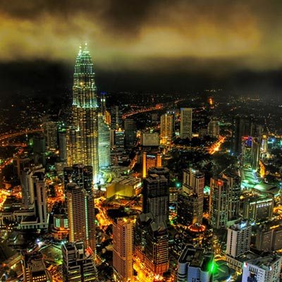 Kuala Lumpur về đêm.