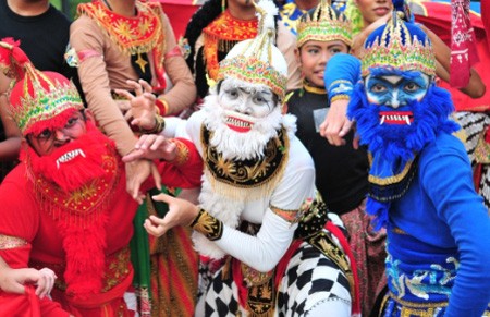 le hoi sac mau Hari Raya Puasa