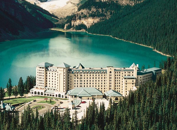 Khach san Chateau Lake Louise