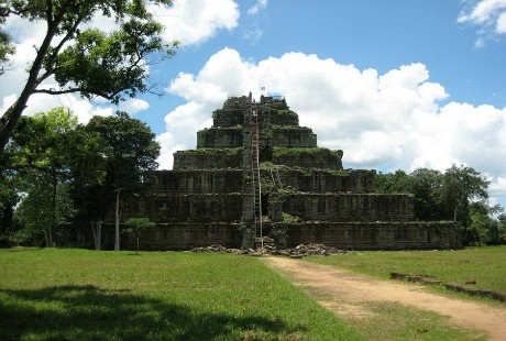 Kham pha den Koh Ker