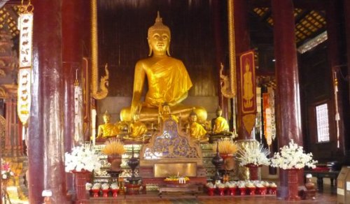 Le hoi Asanha Bucha