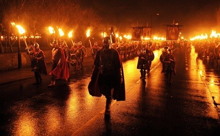 Le hoi Up Helly Aa