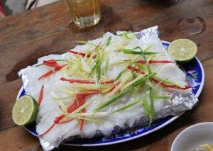 Mon sua tuoi sashimi