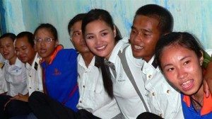 HUong Giang cung xuc tien du lich Truong Sa
