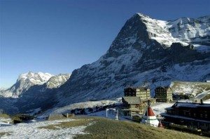 doi tau len tran junfraujoch