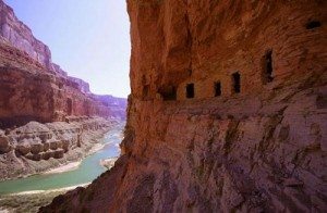 khach du lich bi thu hut boi ve dep tai hem grand canyon – my