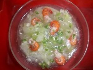 tep nghe nau canh voi cac loai rau qua rat ngon va ngot nuoc