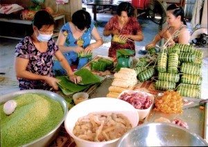 lang nghe banh tet Tra Vinh
