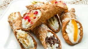 Mon trang mieng Cannoli