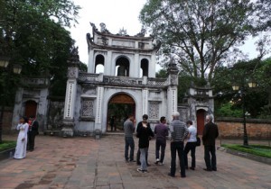 Van Mieu Quoc Tu Giam