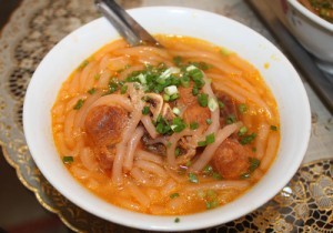 Banh canh gio heo