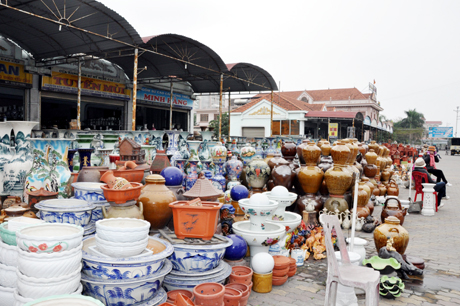 Du lich lang gom su Dong Trieu