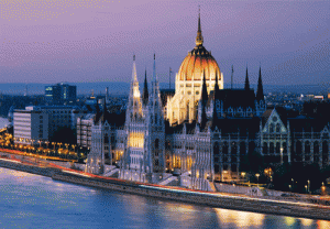 Lau dai Buda tren bo song Danube