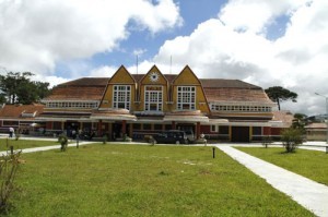 Nha ga Da Lat