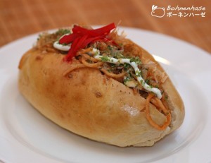 Banh mi Yakisoba-pan