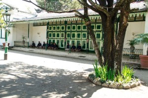Cung dien cua vua Yogyakarta