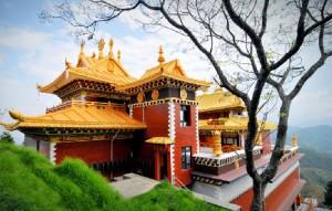 Du lich den Namobuddha