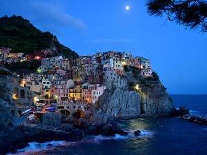 Du lich thi tran Manarola
