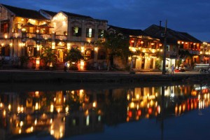 Hoi An lung linh ve dem