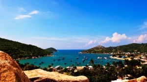 Khung canh bao quat vinh Vinh Hy