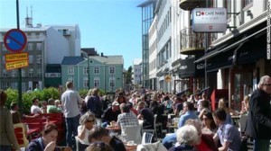 Tiem cafe o thu do Reykjavík
