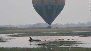 Khinh khi cau qua dong bang Busanga