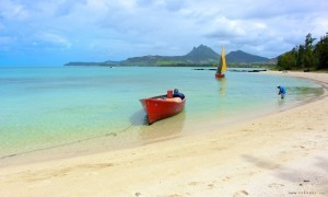 Du lich dao Ile aux Cerfs Island