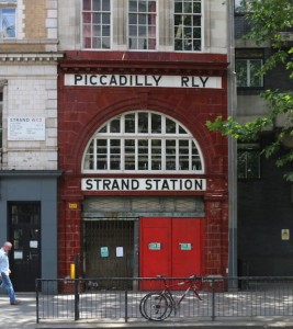 Nha ga Aldwych