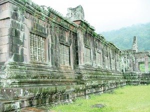 wat phou