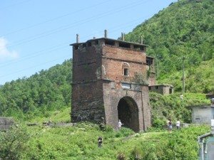 du lich da nang di qua deo hai van