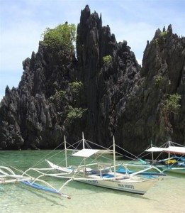 du ngoan kham pha bang thuyen catamaran