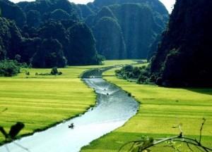 danh thang tam coc - ninh binh dep tua trong tranh