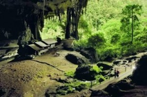 Hang dong noi tieng o Mulu