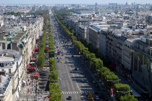 Dai lo noi tieng Champs-Elysees