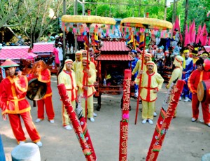 Nghi thuc ruoc ngu - Du lịch Nam Phuong