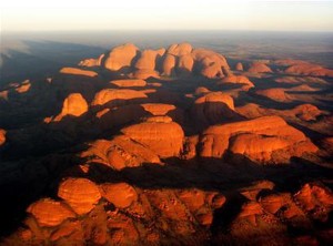 Nhom vom da Kata Tjuta